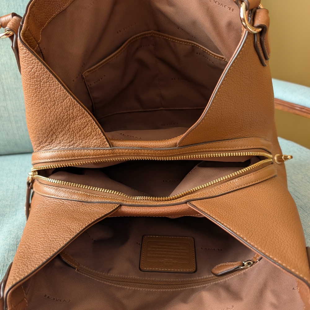 Coach Tan Leather Women's Bag - Picture 10 of 12